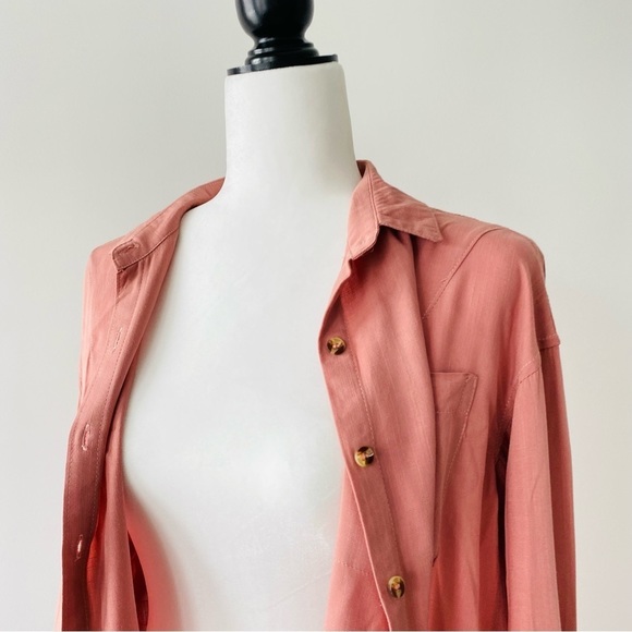 Oversized Button-Down Shirt - Picture 4 of 12